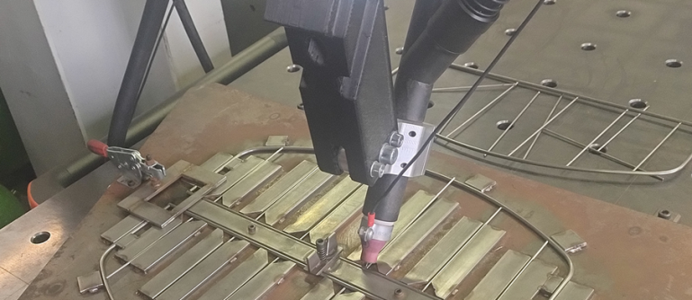 lavorazione-cobot-filmec